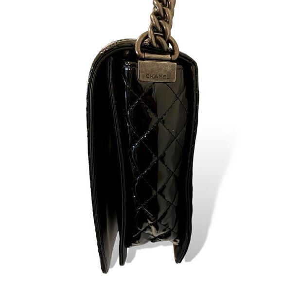 CHANEL Reverso Boy Flap Bag Patent Large in Midnight Blue - Picture 15 of 15